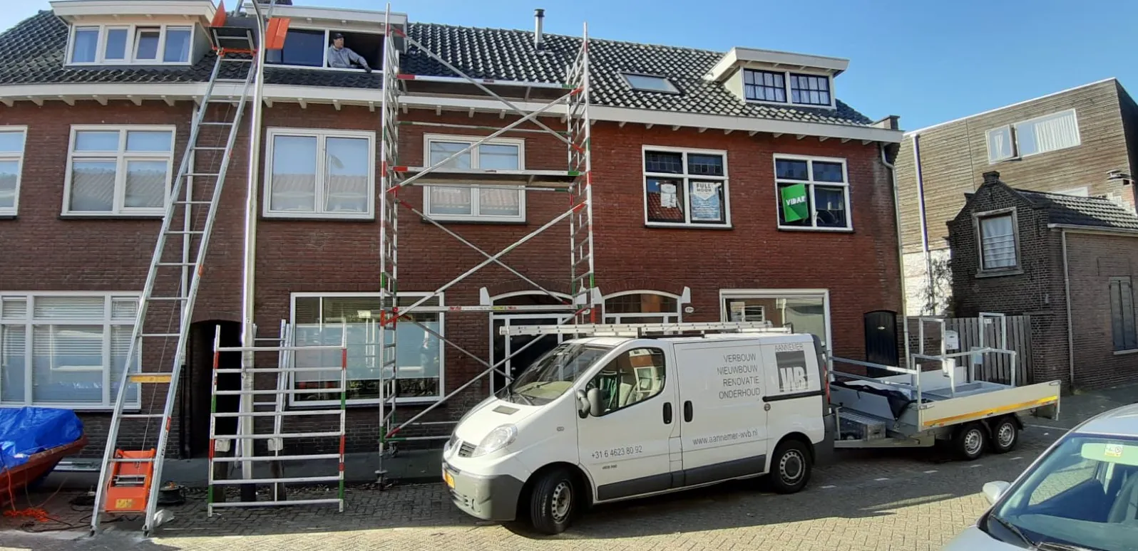 Aannemer WVB aan het werk in Goirle